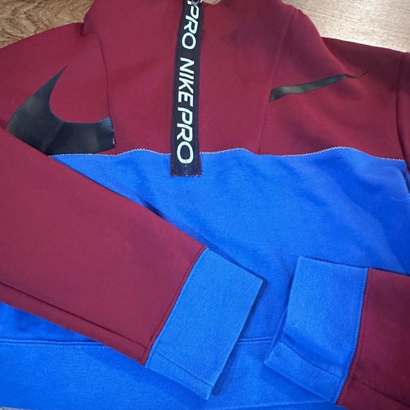 Nike Pro Get Fit Dri-Fit Pullover - Picture 3 of 8